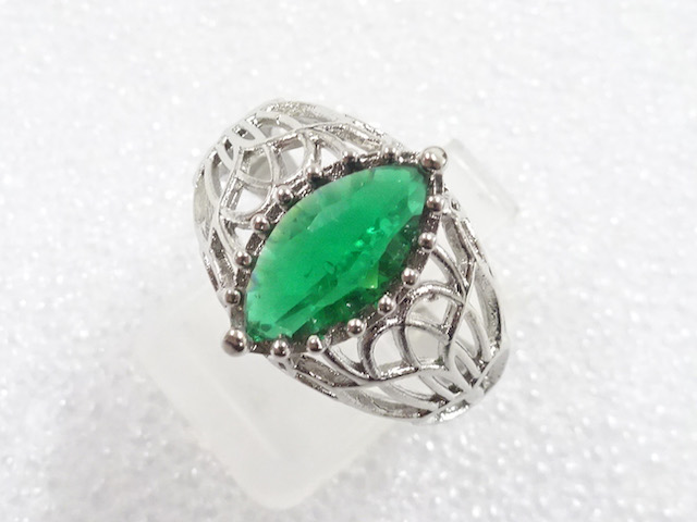 JAPANESE KIMONO / ANTIQUE COLORED STONE RING (SIZE 18)